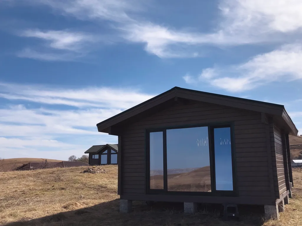 Уютный домик на двоих с панорамными окнами - Земля