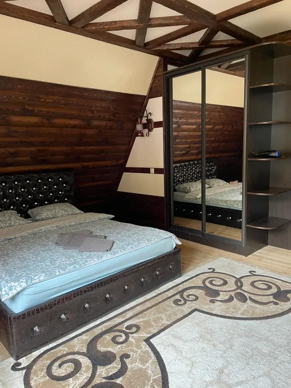 Люксовый двухкомнатный в самом сердце Домбая