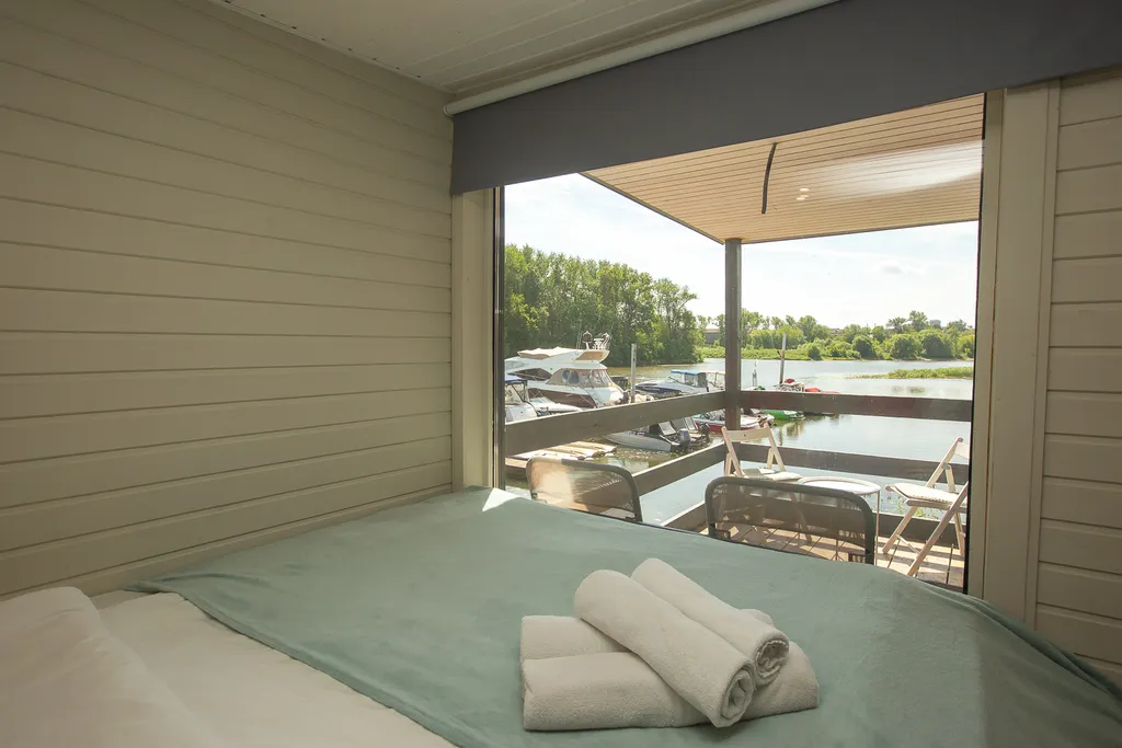 Бунгало №2 Апарт-Комфорт на 4 человека на берегу Которосли