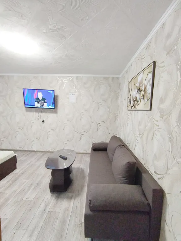 Квартира Уютная 2-комнатная квартира в центре города — Отрадный