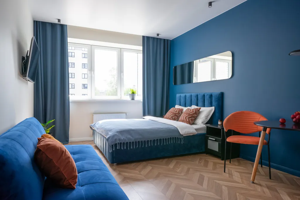 Квартира Квартира Стильная студия Тёмно-синяя в центре — Калининград