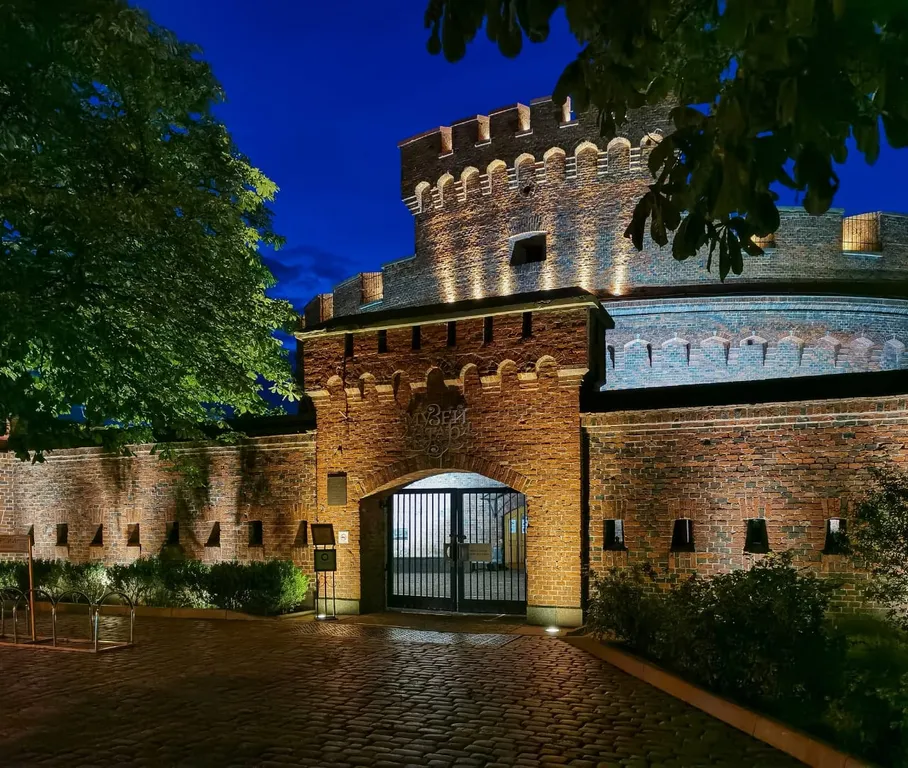 Квартира 2-комнатная Квартира — Калининград