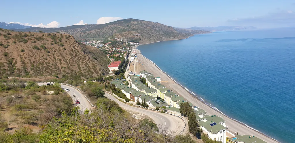 Жилье на берегу моря Крым