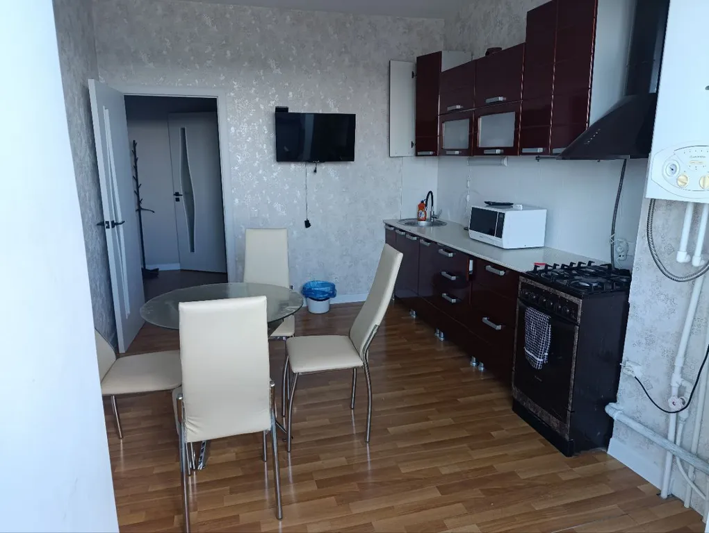 Квартира Уютная 3-х комнатная квартира в центре рядом храм — Элиста