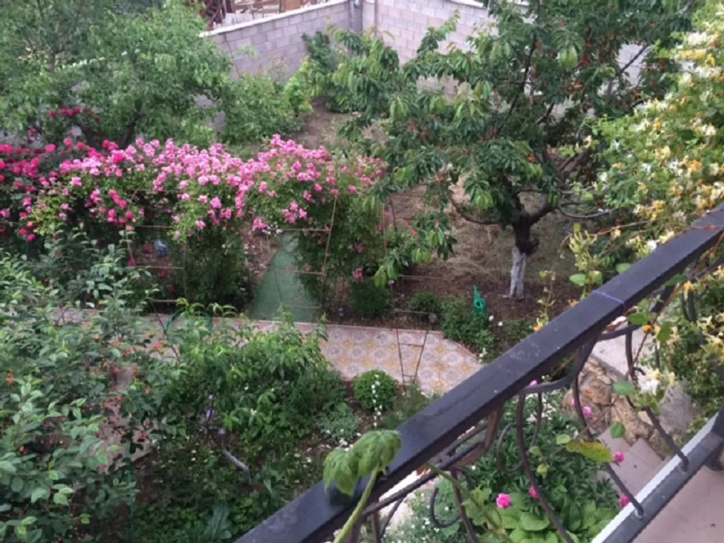 Дом под ключ в тихом и экологически чистом районе Севастополя у моря