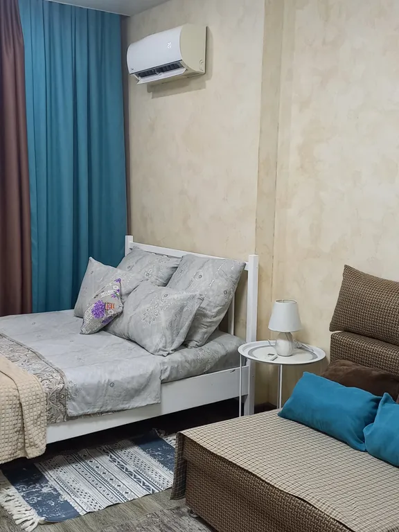 Уютная студия в тихом районе, вблизи Зимнего театра