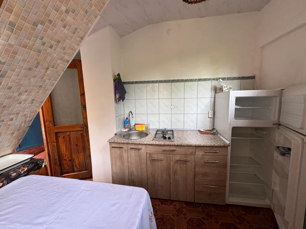 Дом с гаражом у моря