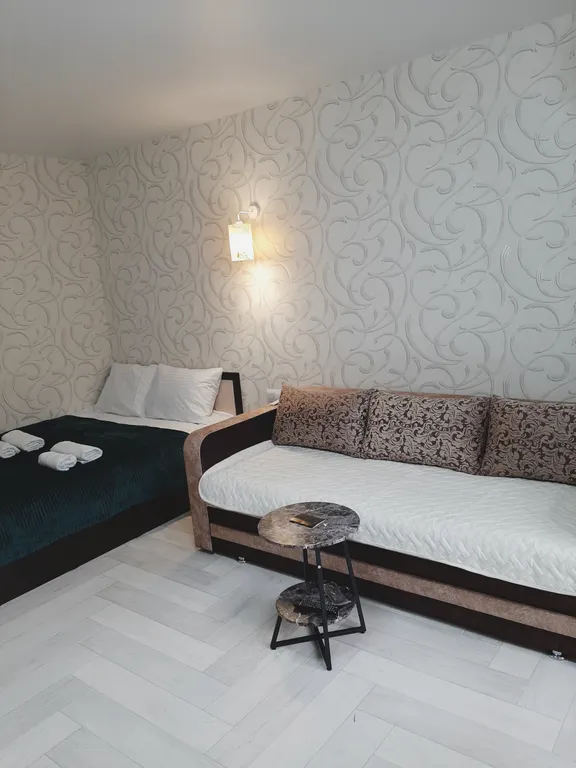 Квартира рядом с Ледовым комплексом Кристалл, бассейном Нефтяник — аренда посуточно в Бузулук