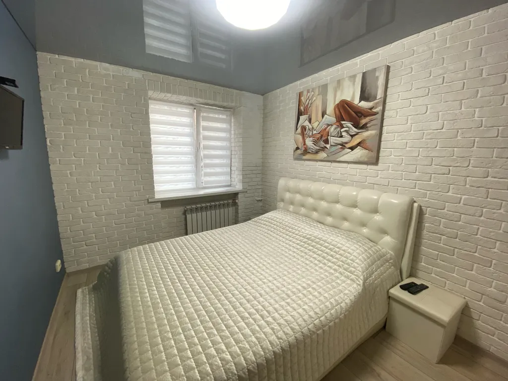 Дизайнерская квартира возле вокзала — аренда посуточно в Гомель