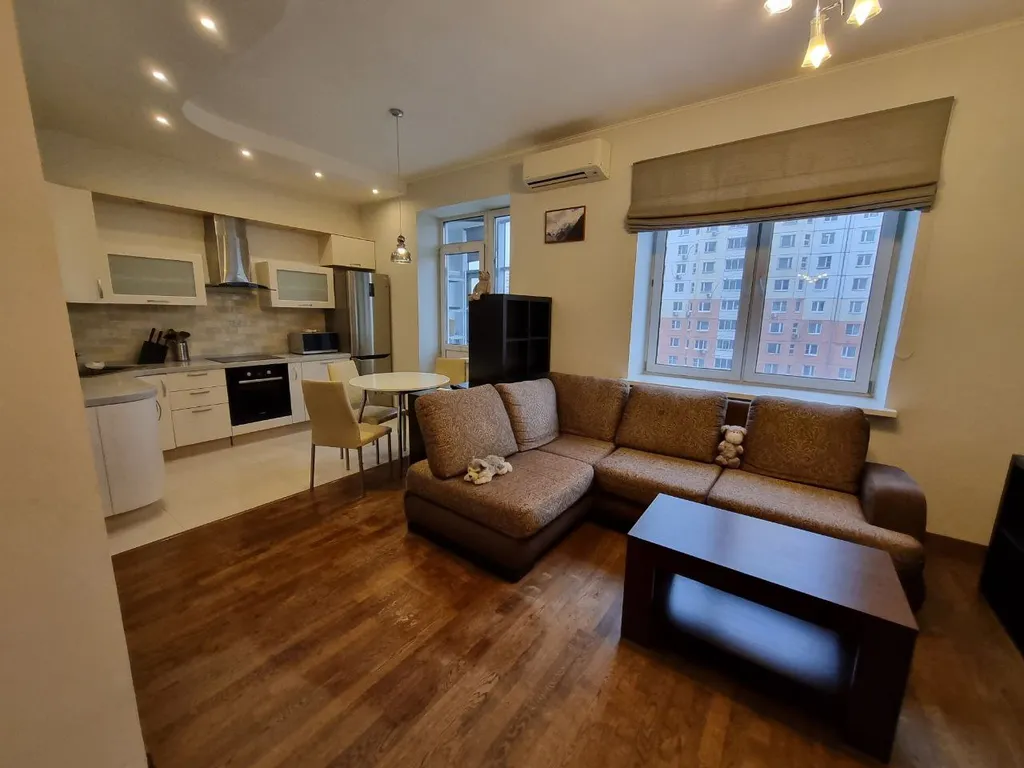 Рядом с Крокус Экспо