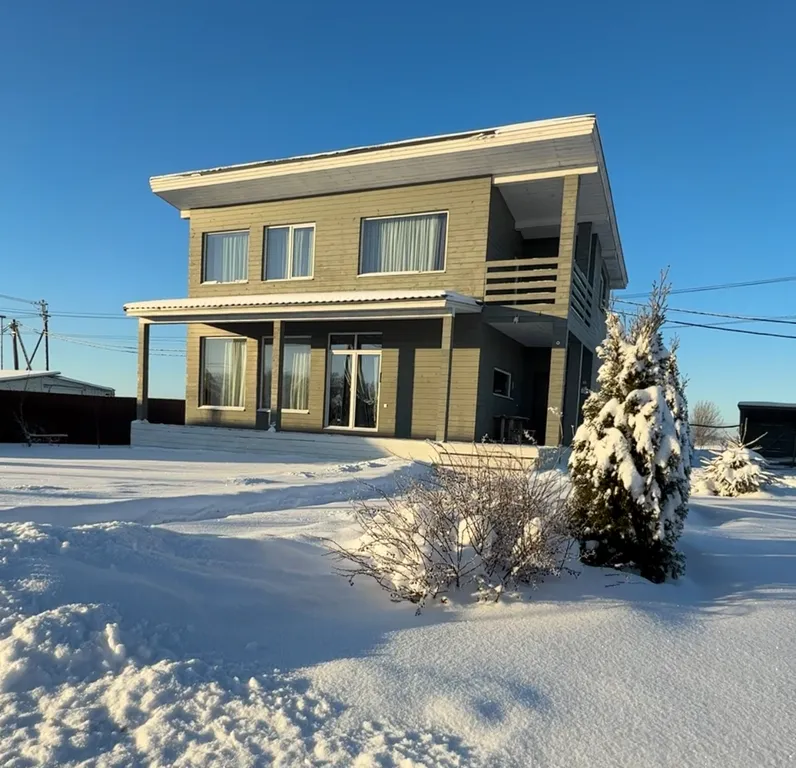 Коттедж Дом с отдельностоящий баней на дровах — Ропша