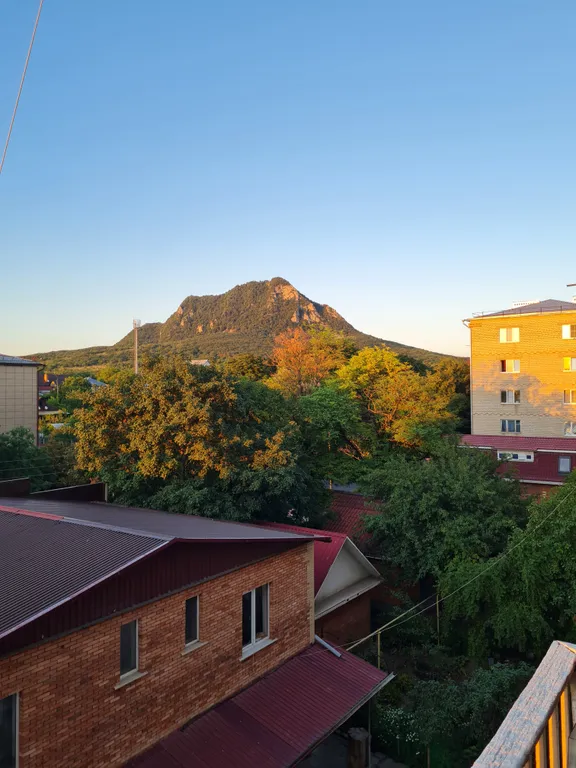 Уютная квартира в тихом районе с шикарным видом на горы