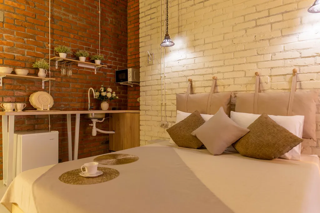 Студия с патио