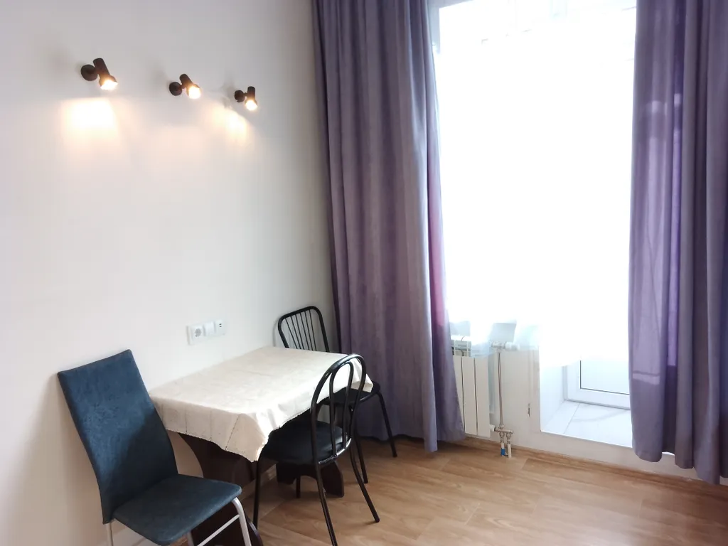 Двушка с высокими потолками в новостройке после ремонта