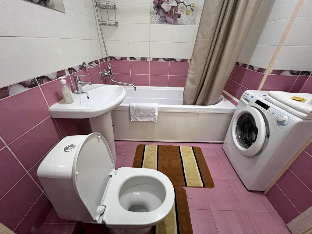 Уютная квартира напротив спорткомплекса Алматы Арена