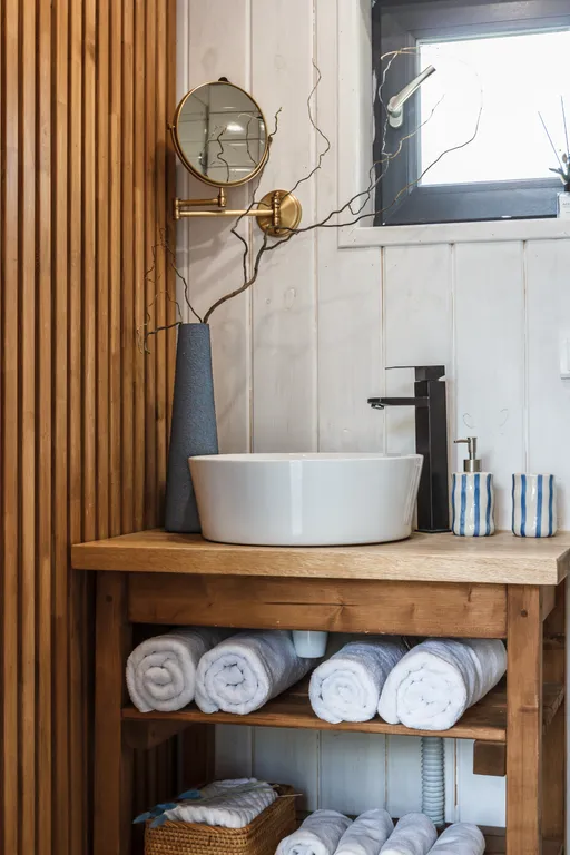 Коттедж Тини Хаус с мансардным окном от Дом Шелуха (Sheluha house) — Можайск