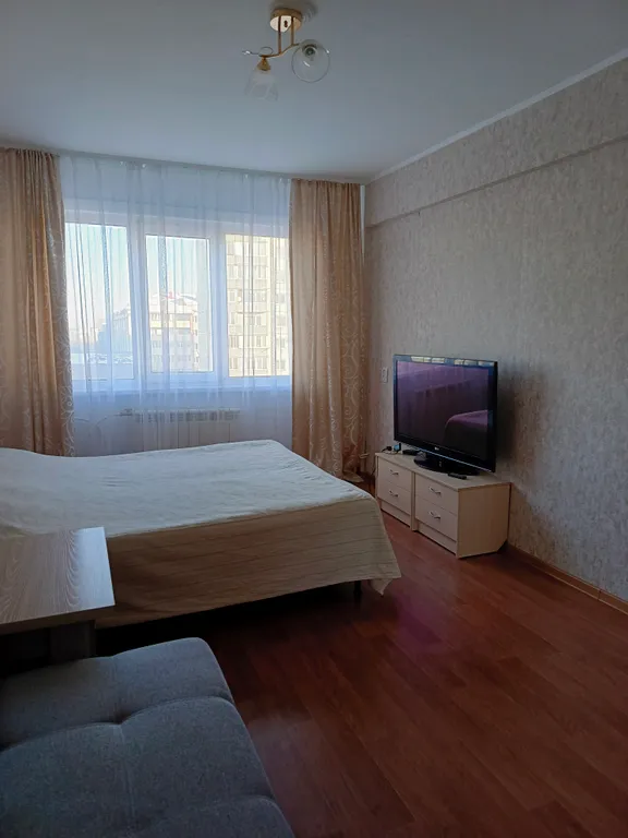 Квартира в районе с развитой инфраструктурой — аренда посуточно в Бийск