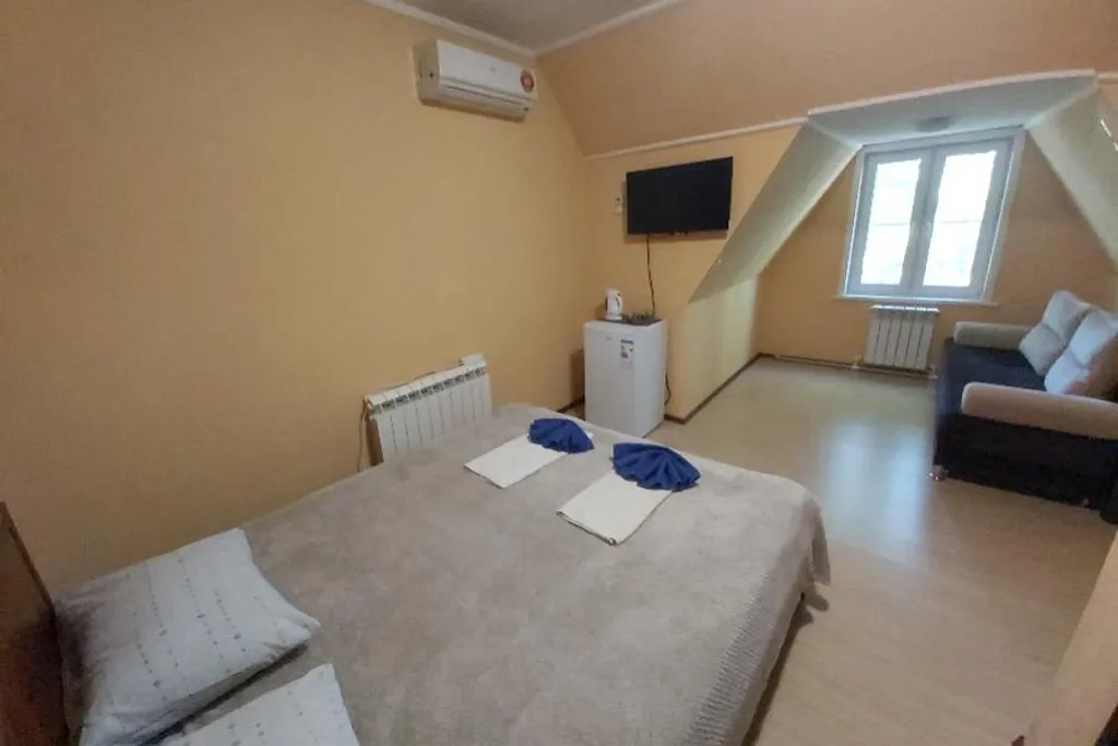 Квартира Комната — аренда посуточно в Катунь