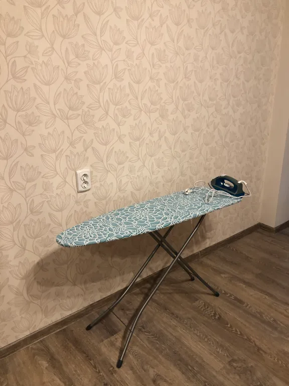 Этаж под ключ двухкомнатный с отдельным входом со своей терассой