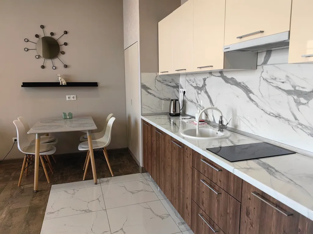 Апартамент на первой линии моря