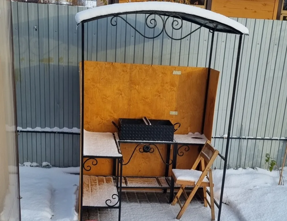 Уютный деревянный дом с баней