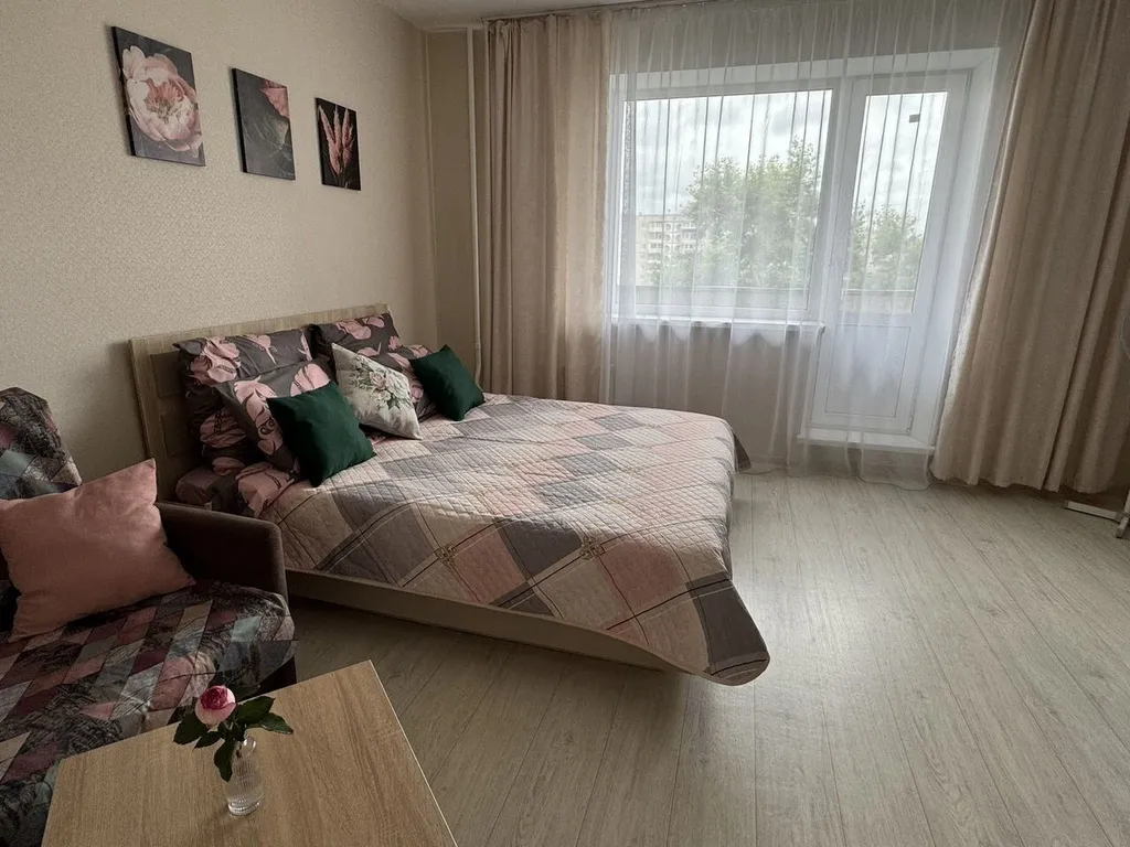 Уютная квартира на Октябрьском проспекте