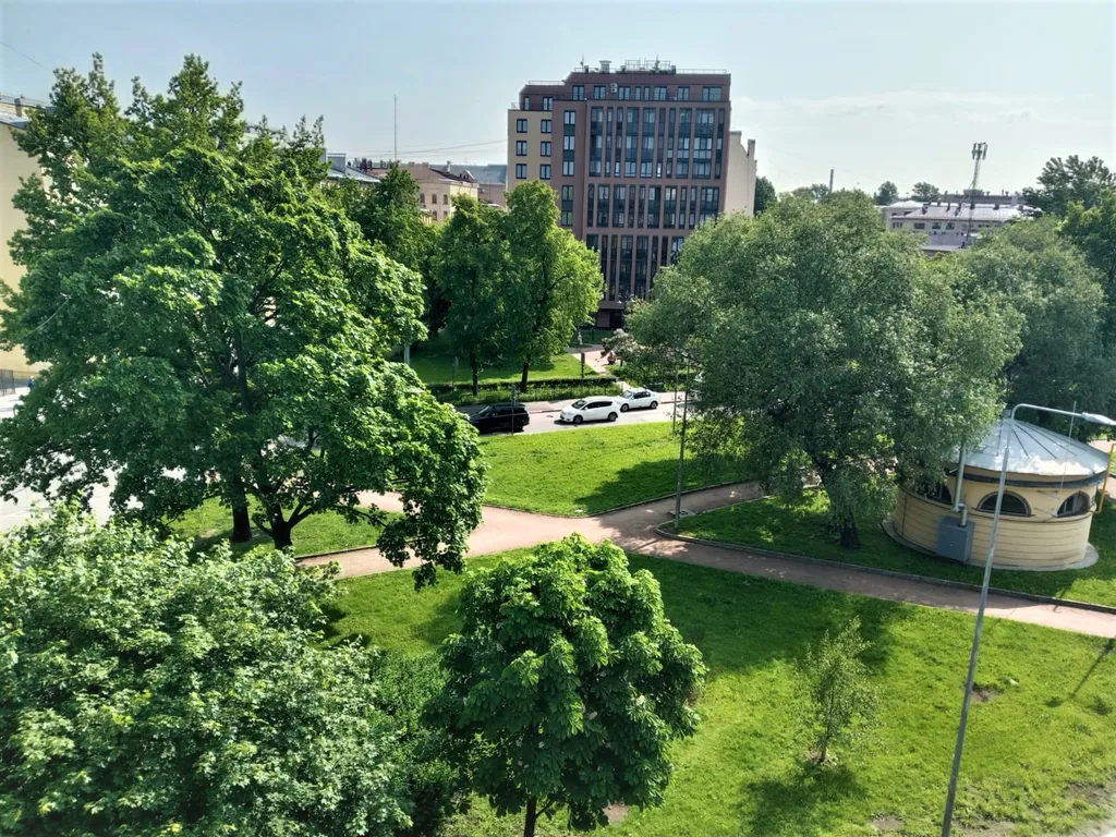 Уютная квартира между Обводным и Фонтанкой