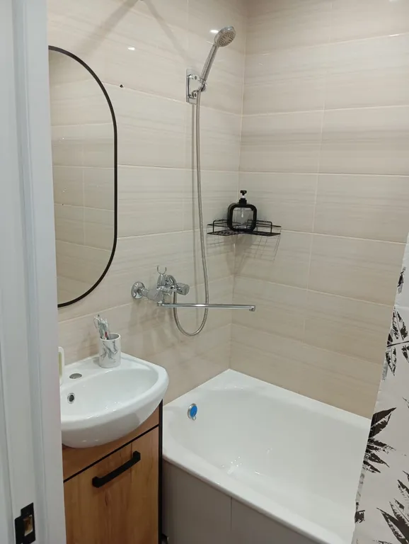 Квартира после ремонта. Чистая и уютная. Всё есть для проживания