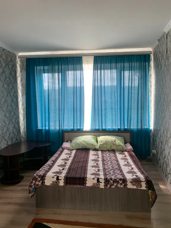 2-комнатная Квартира — аренда посуточно в Керчь