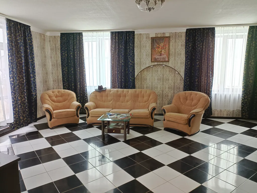 Уютный коттедж в южном стиле — аренда посуточно в Великие Луки