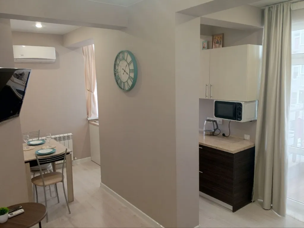 Квартира Квартира с балконом в тихом районе — Адлер