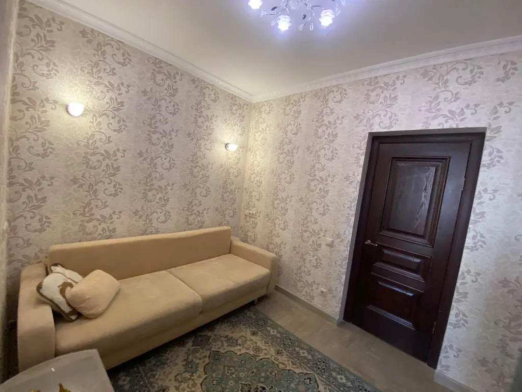 Евротрешка Луна, ЖК Белый Аист