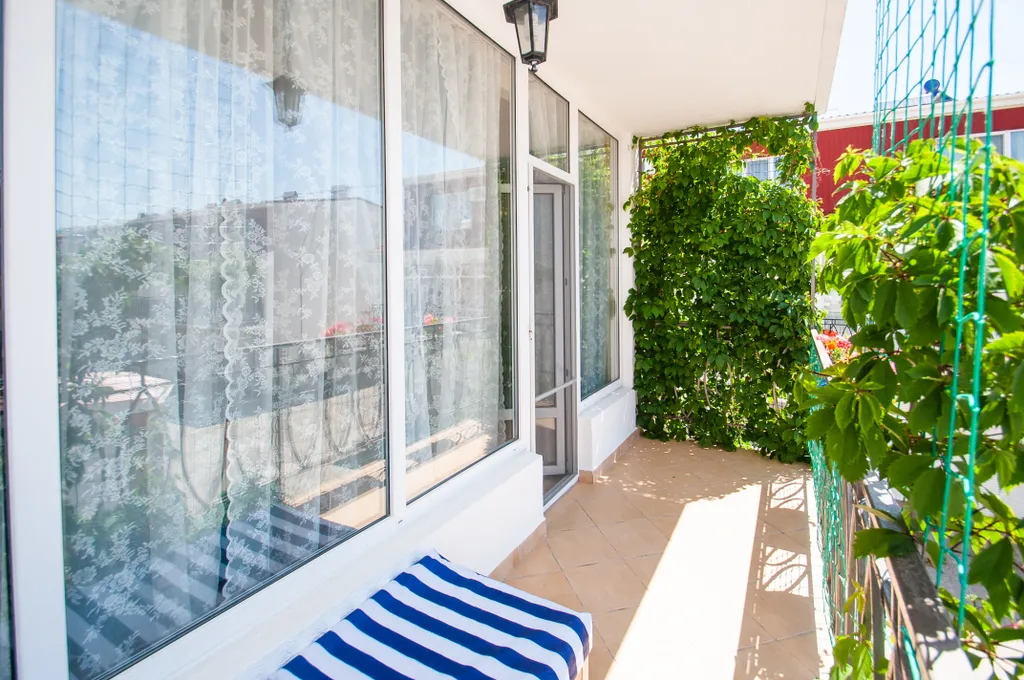 Студия с балконом астра 4