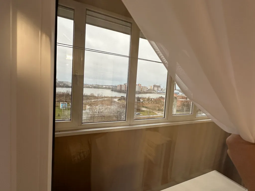 Двухкомнатная квартира с видом на реку на набережной
