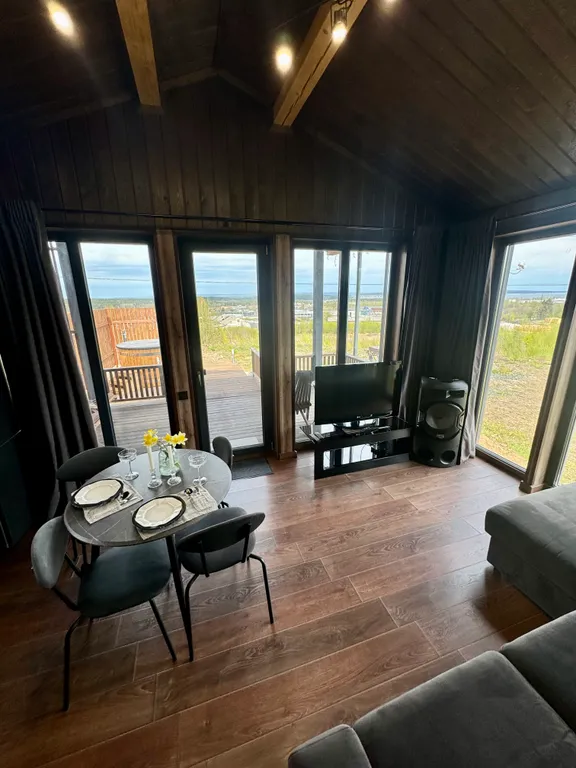 Уютный дом с купелью Фурако прекрасным видом на Онежское озеро и город