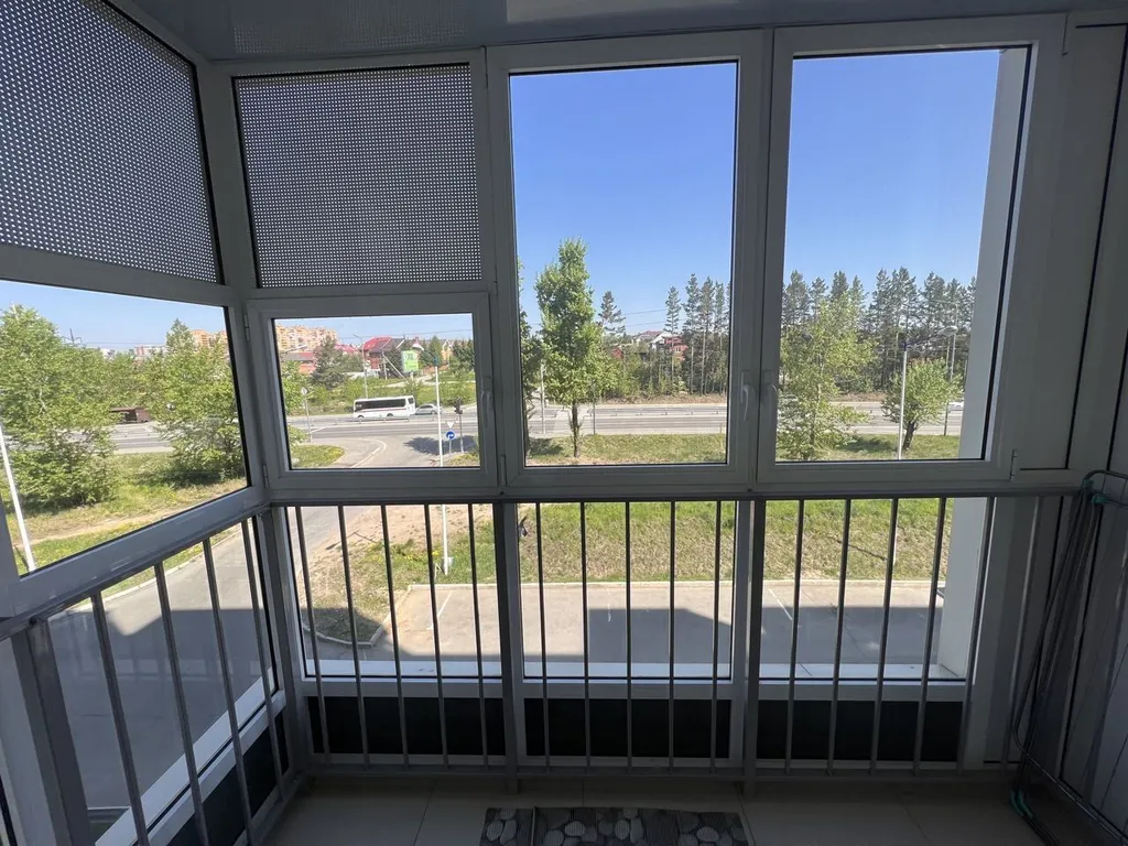 Функциональная ЕВРО-трешка рядом с заливом Ангары