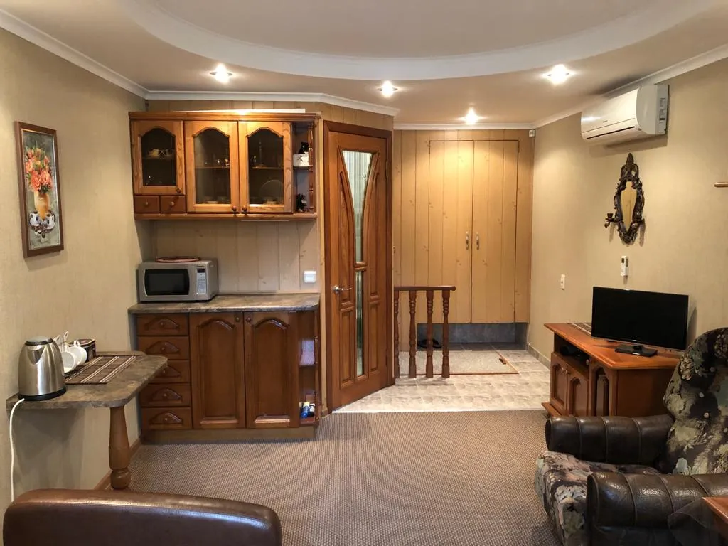 Коттедж 1-комнатный Дом — Сочи