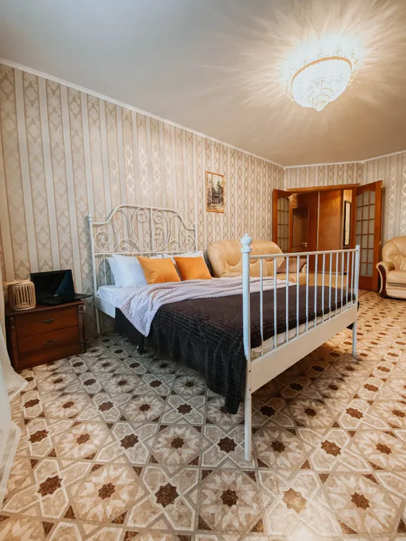 Семейная двушка в 15 минутах от центра