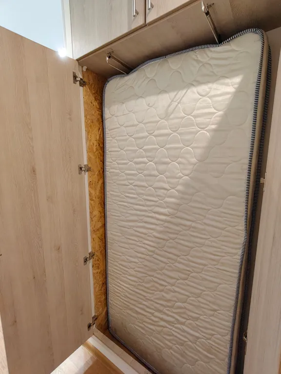 Чистая квартира в микрорайоне Красная горка в 4 километрах от центральной площади