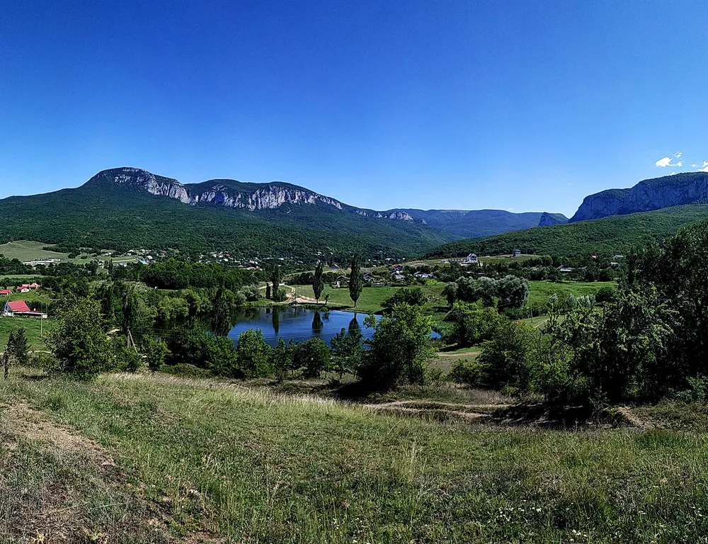 Коттедж Уютный дом с видом на горы — Соколиное