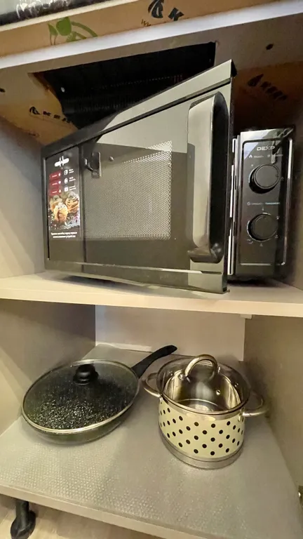 Не в отеле, а в квартире