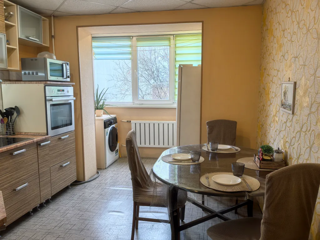 2-комнатная квартира — аренда посуточно в Братск