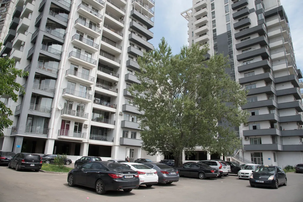 Tbilisi Vake Center Tennis Court Apt 8L