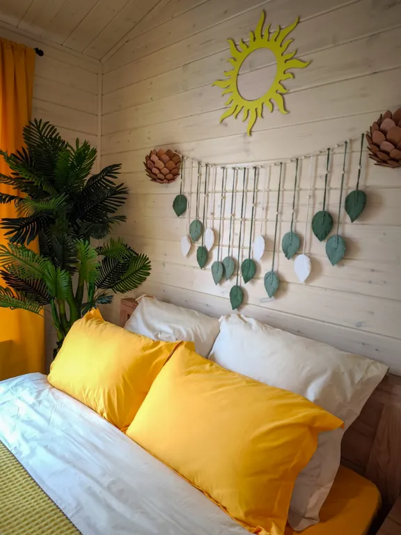 Дом шале с горячей купелью на террасе