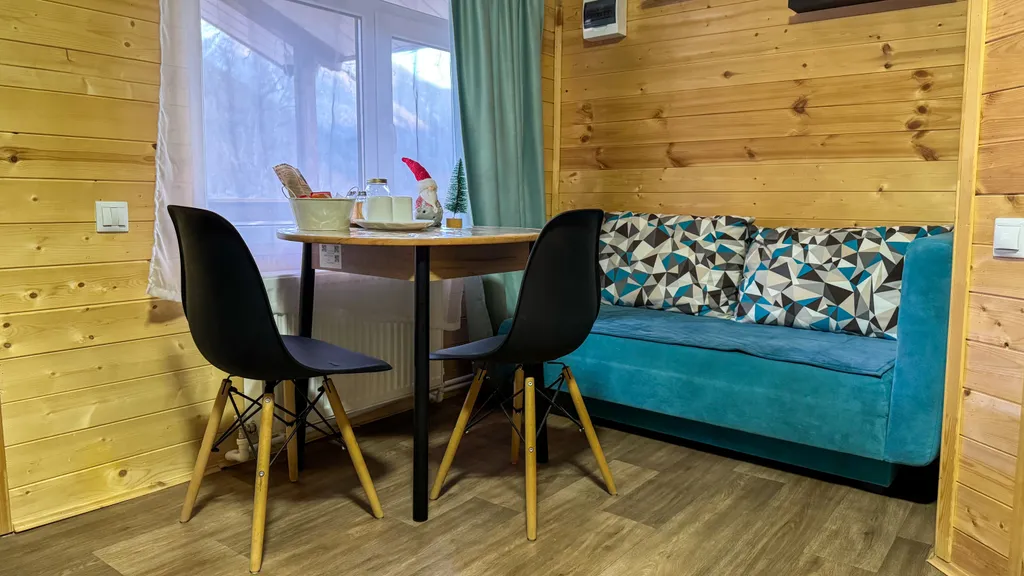 Коттедж Уютный эко-домик с видом на горы — Архыз