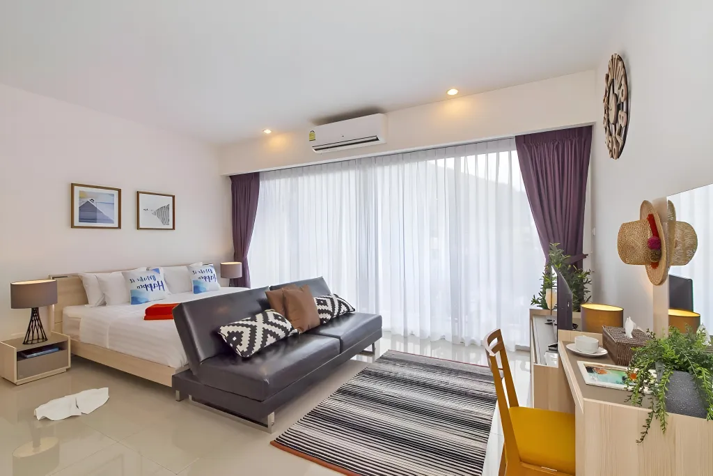 Квартира Стильная студия на последнем этаже с потрясающим видом на горы — аренда посуточно в Пхукет