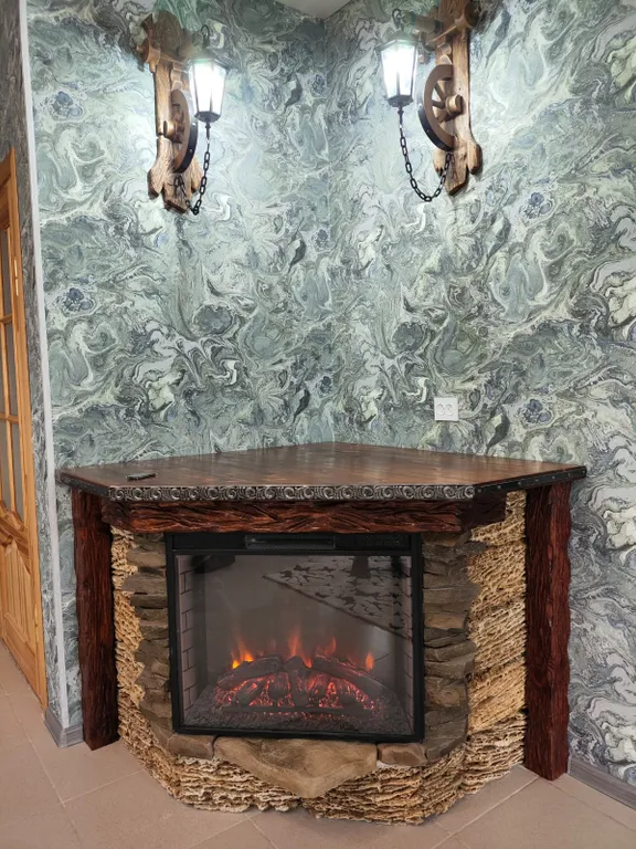 Дом у пруда