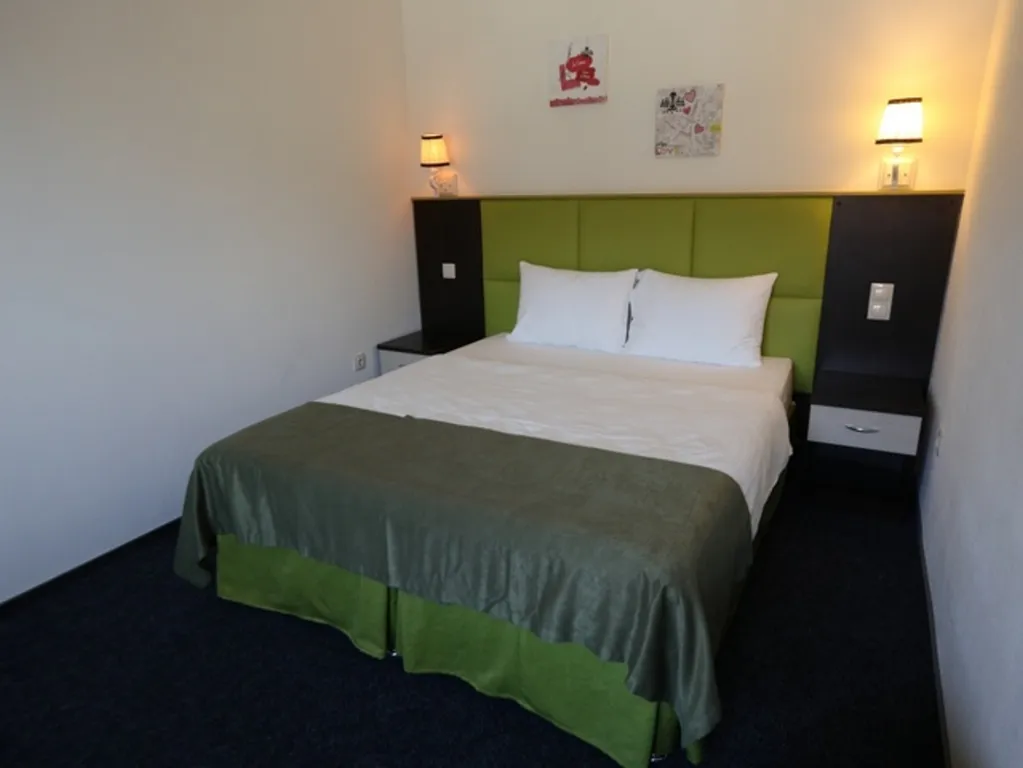 Квартира Комната — аренда посуточно в Курган