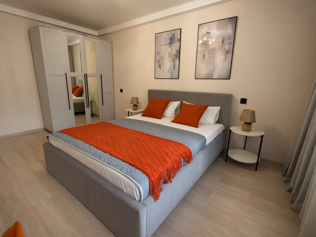 Дизайнерская квартира с видом на горы в центре Домбая