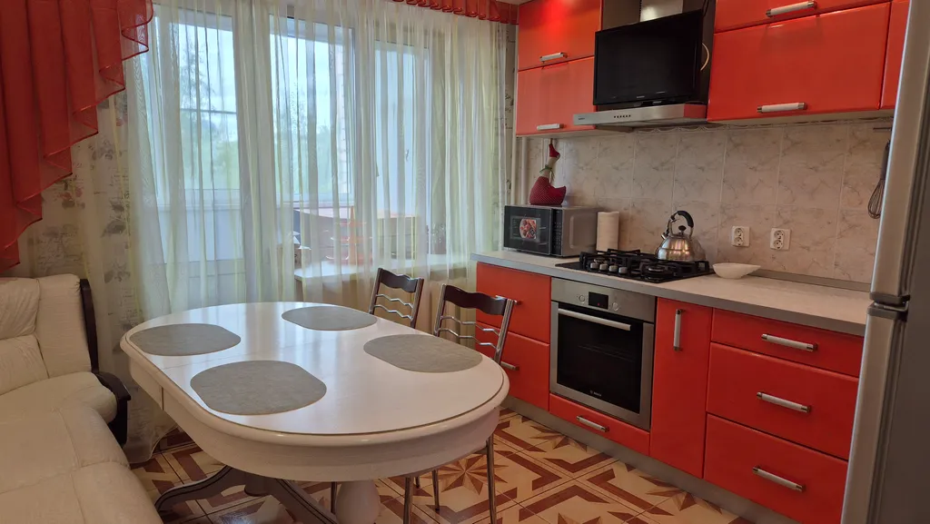 Уютная двухкомнатная квартира с камином на Завелечье